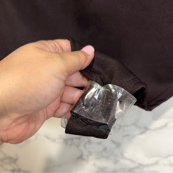 NEW PrettyLittleThing Women's Scuba Brown
Bodysuit Size 4 - Picture 4 of 10